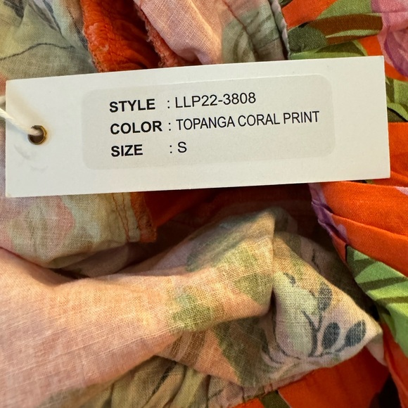 Love the Label puff sleeve crop wrap top size Small - Picture 4 of 7